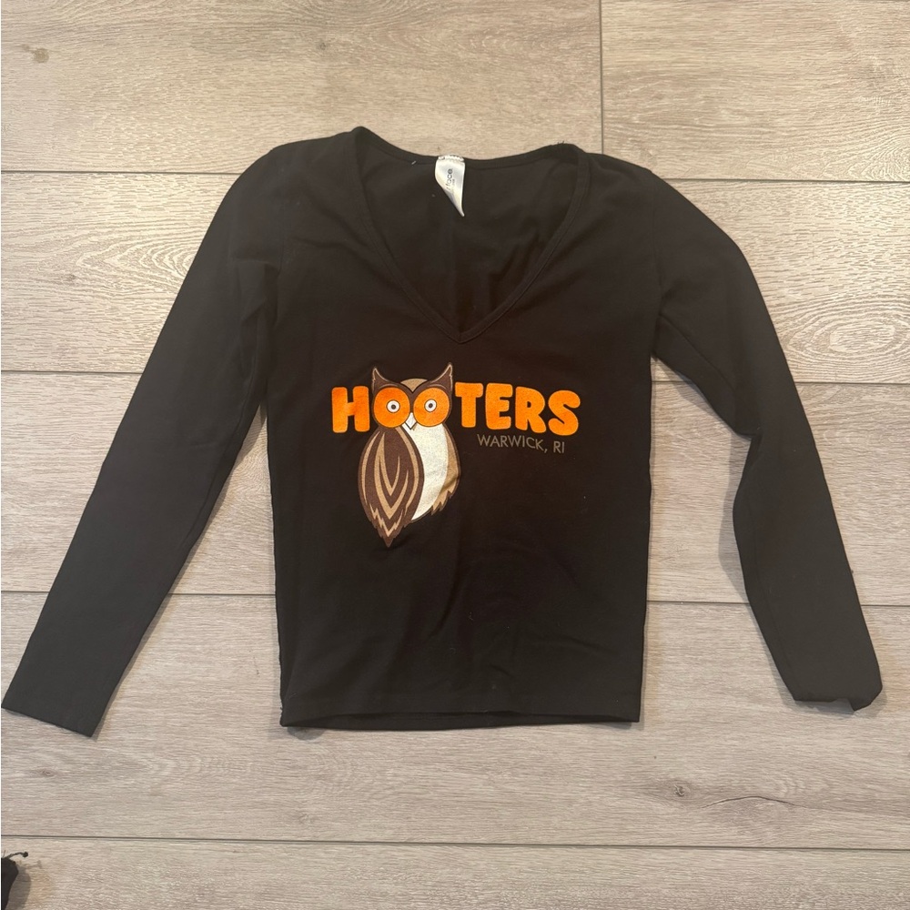 Hooters Long Sleeve